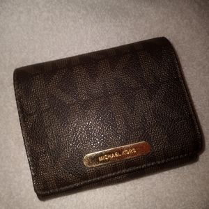 Michael kors wallet